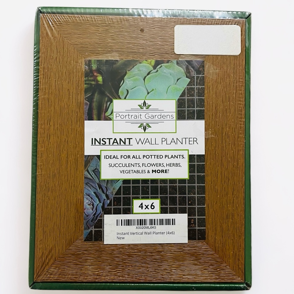 Portrait Gardens Wall Planter Ready to Hang Instant Vertical Indoor Garden NWT